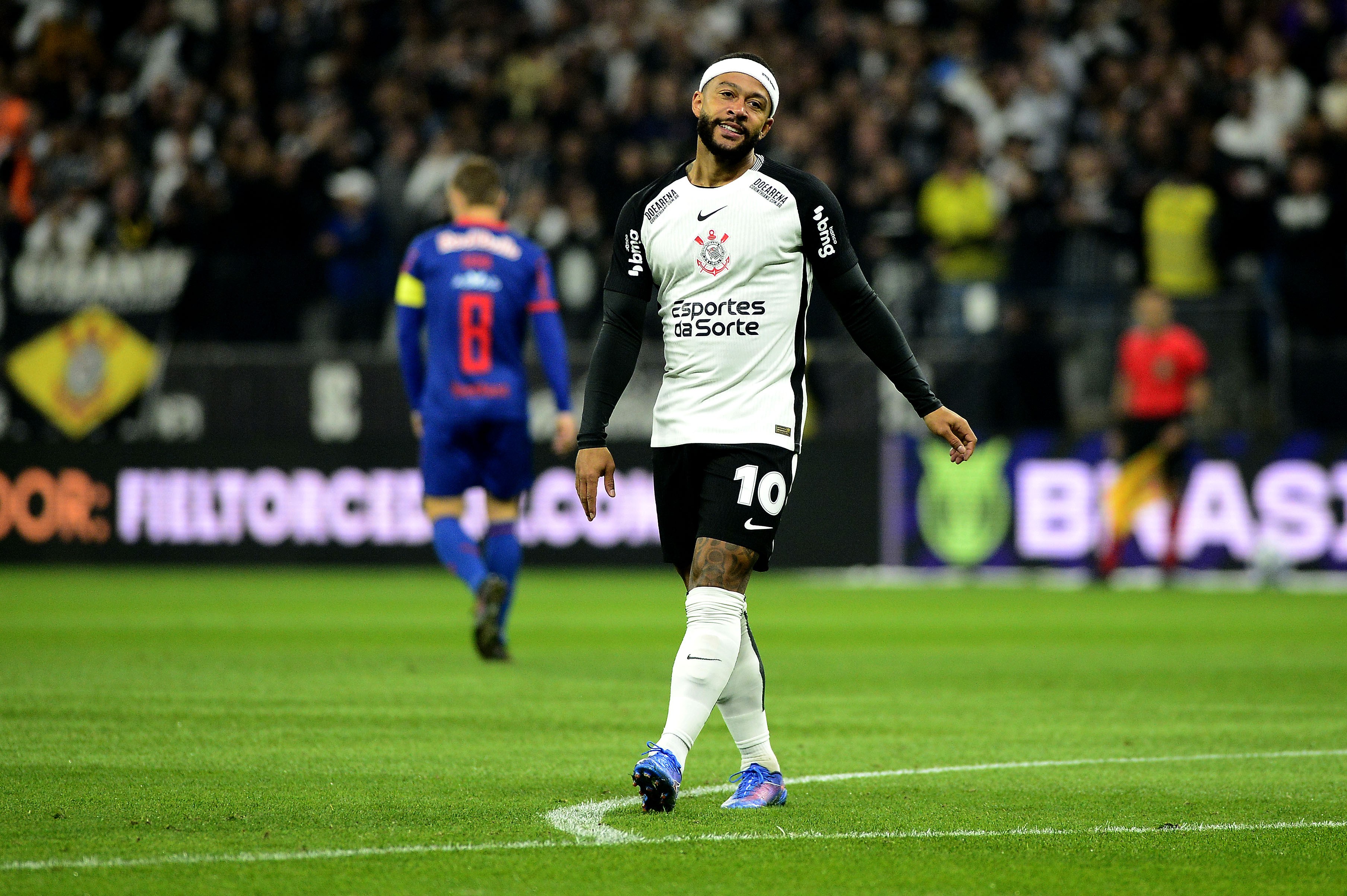 Corinthians Busca Solução Para Pagamento de Bônus Garantido por Memphis no valor de R$ 9,4 milhões