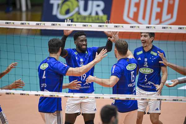 Cruzeiro derrota Guarulhos e dispara na ponta da Superliga Masculina de Futebol