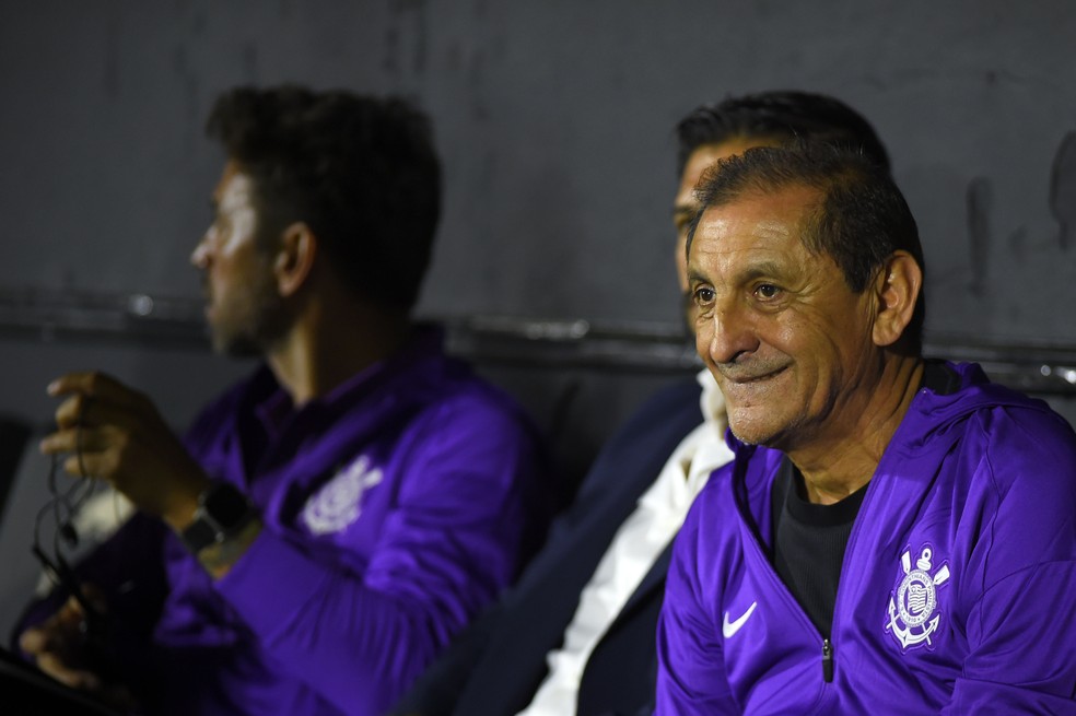 Ramón Díaz, técnico do Corinthians, em duelo contra o Bragantino — Foto: Marcos Ribolli