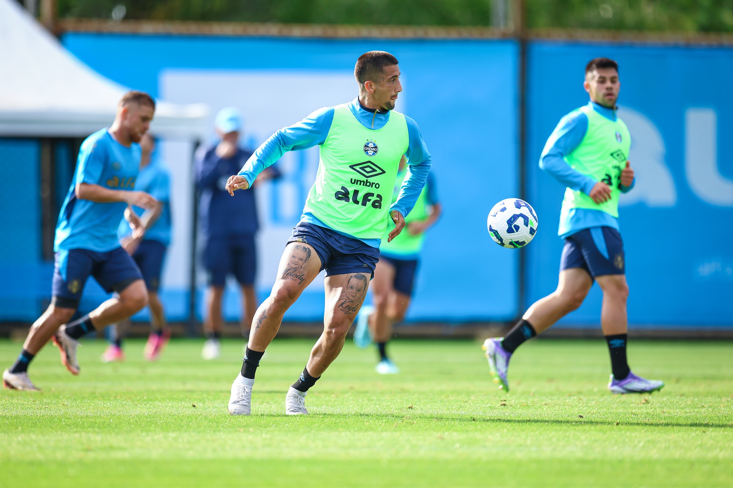 Escalação do Grêmio: atacante tem lesão e não joga mais em 2025