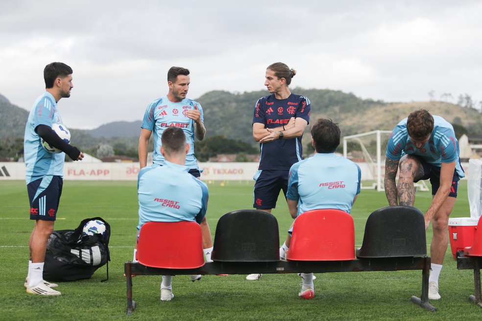 Filipe Luís em treino do Flamengo — Foto: Gilvan de Souza/Flamengo