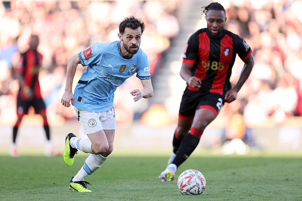 Bernardo Silva em Bournemouth x Manchester City, em março de 2025 — Foto: Catherine Ivill - AMA/Getty Images