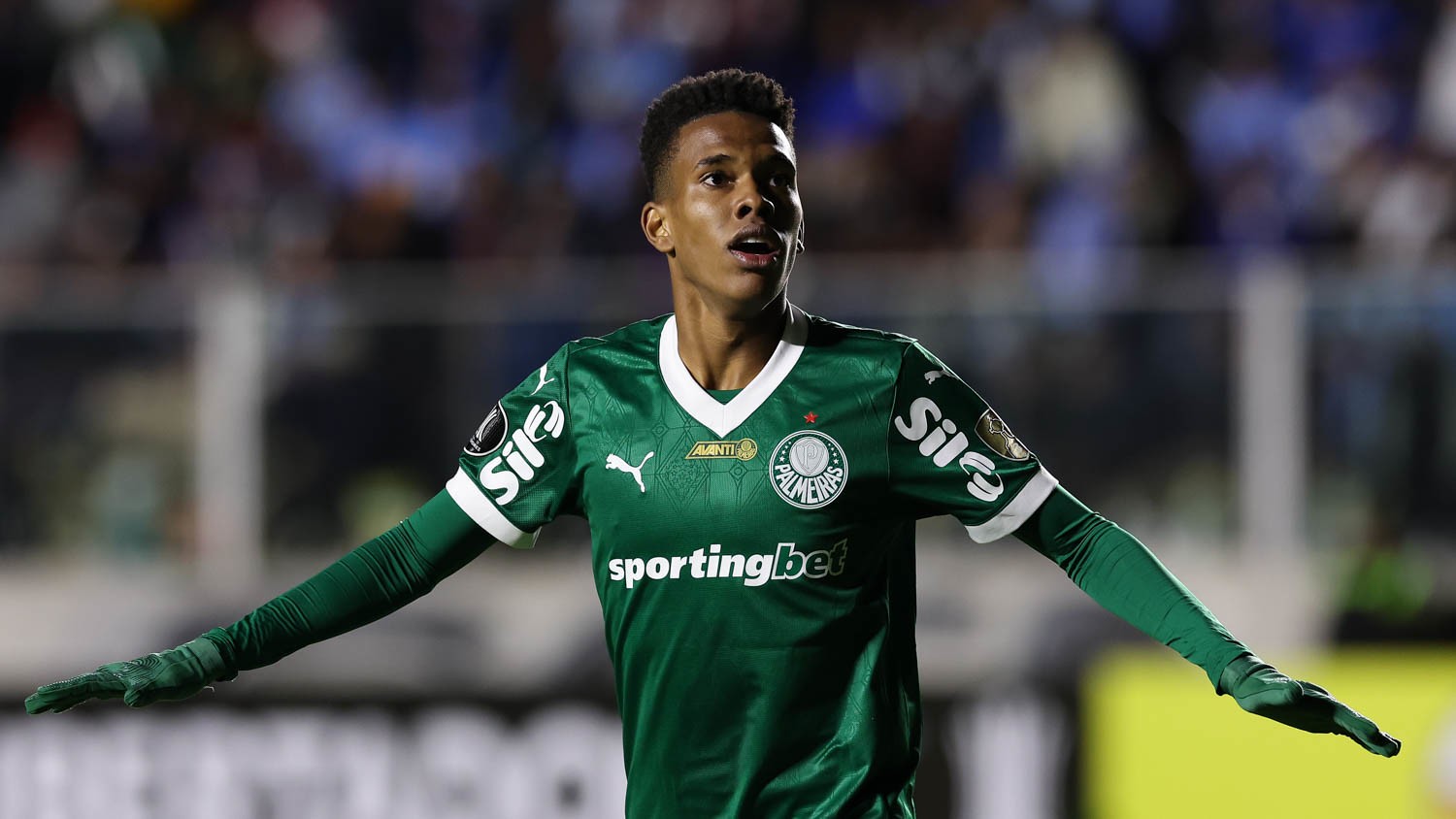 Despedida de Estêvão do Palmeiras: Contagem Regressiva para Últimos Jogos aos 18 Anos