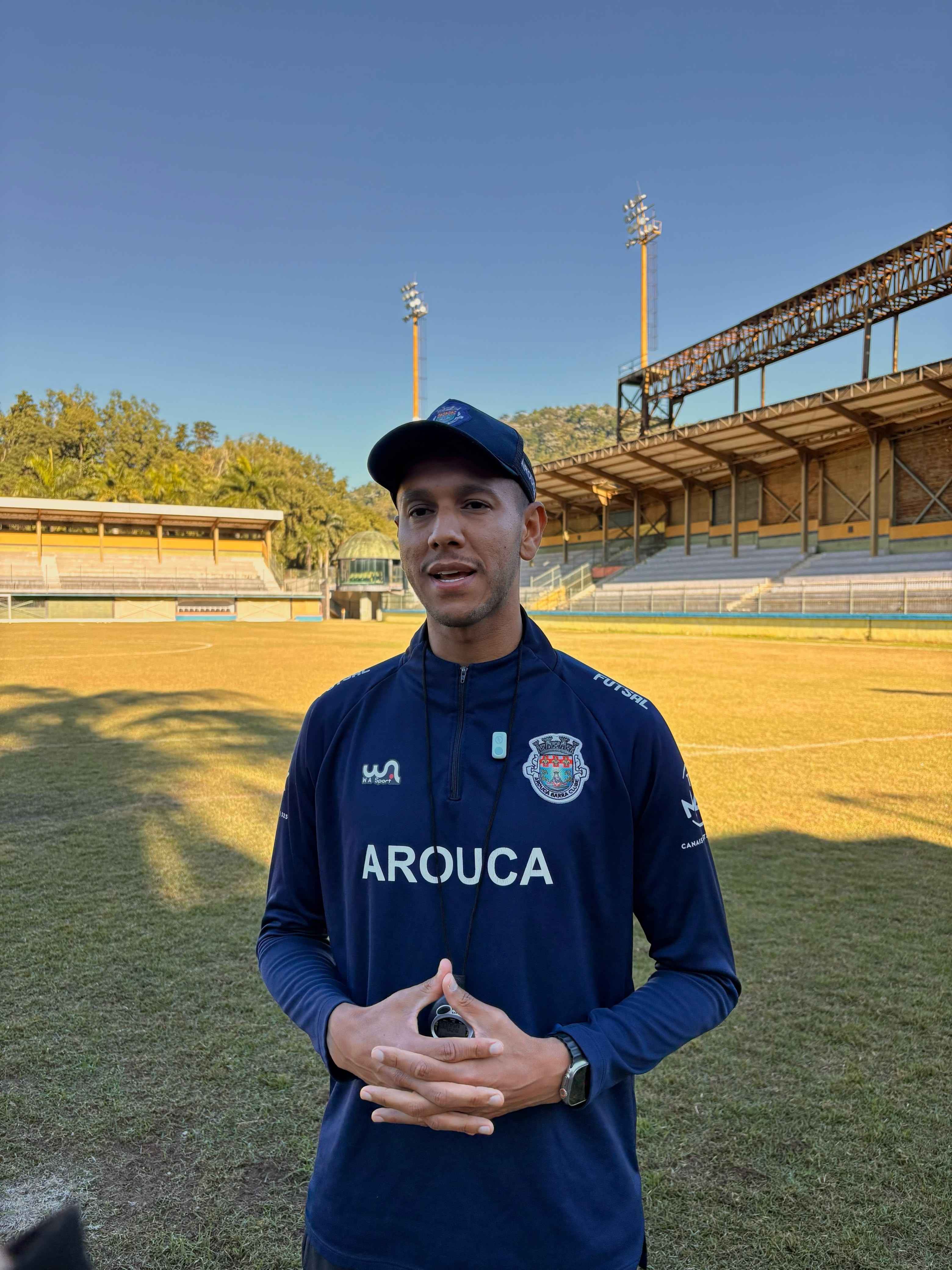 Ex-volante do Vasco vira treinador em clube novato do Rio de Janeiro