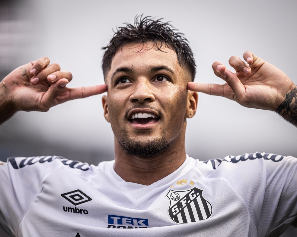 Nada de série B! Marcos Leonardo pode deixar o Santos para jogar