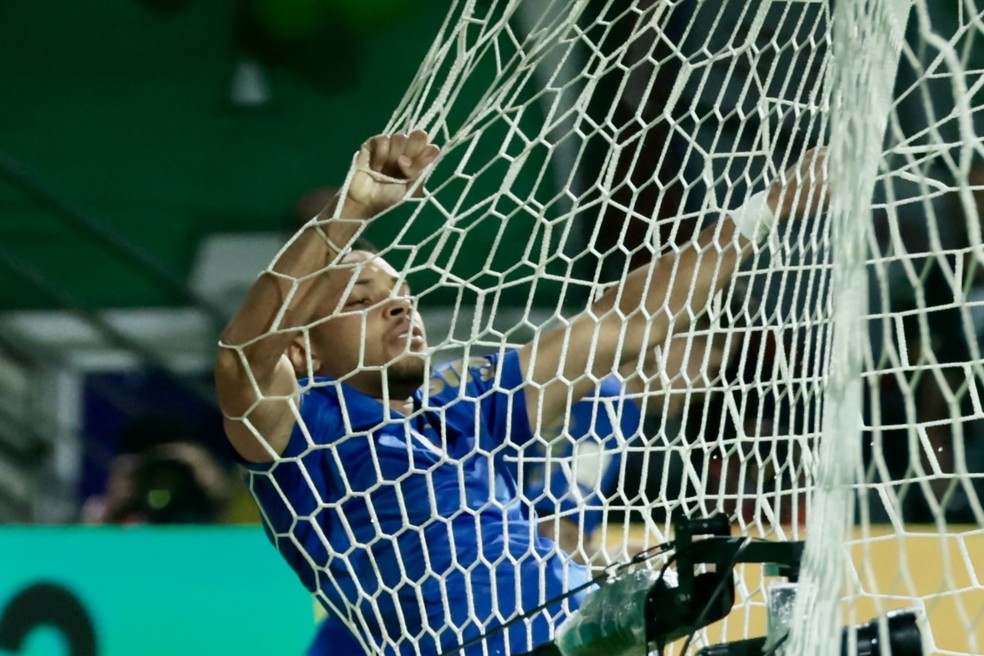 Vitor Roque durante a partida entre Palmeiras e Bahia � Foto: Marcello Zambrana/AGIF