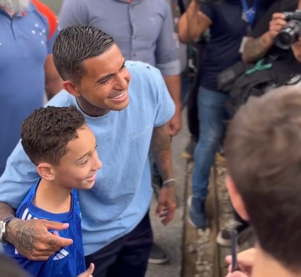 Dudu se apresenta ao Cruzeiro — Foto: Reprodução/ Cruzeiro