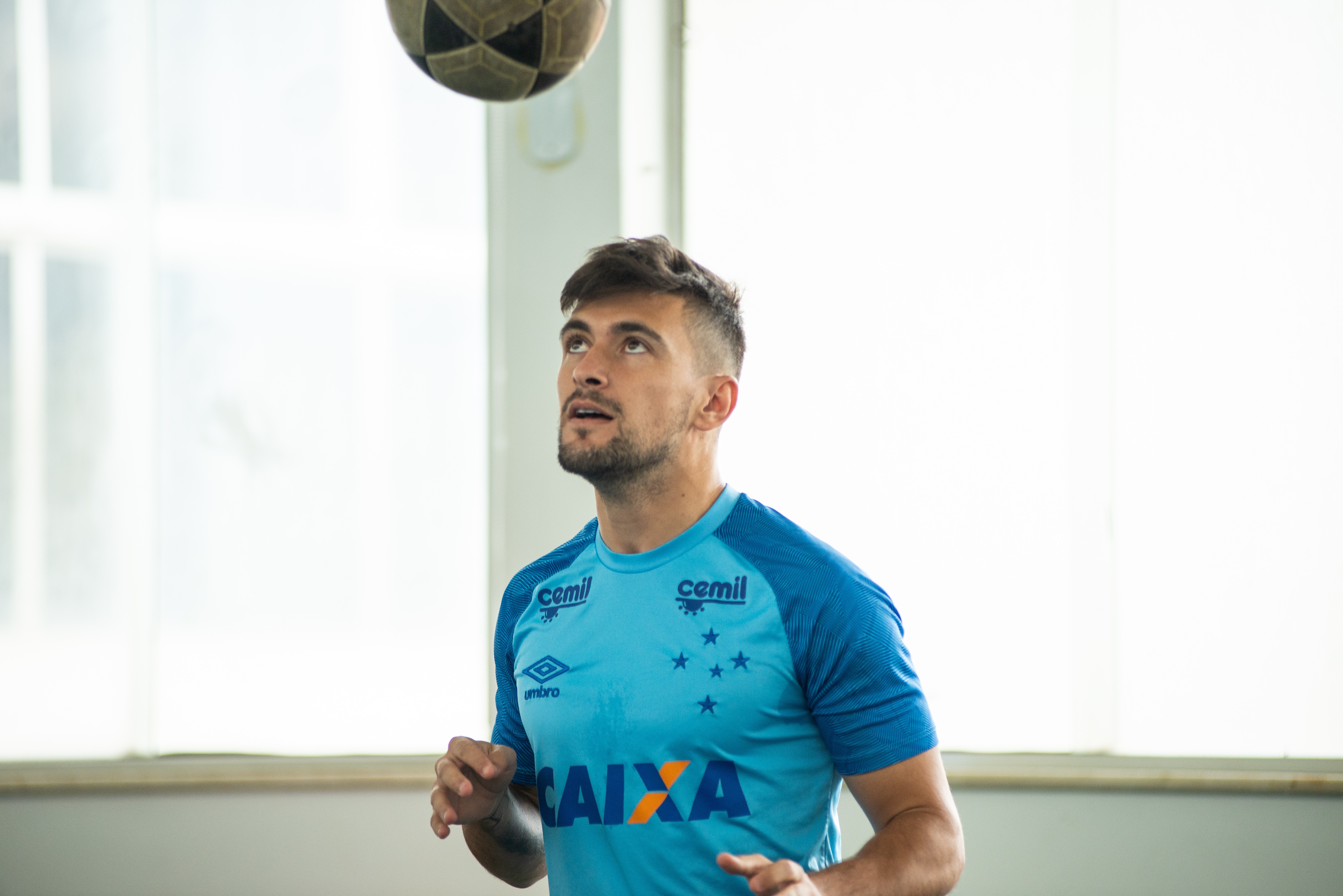 Cruzeiro realizou operação de R$ 60 mil para contar com Arrascaeta.