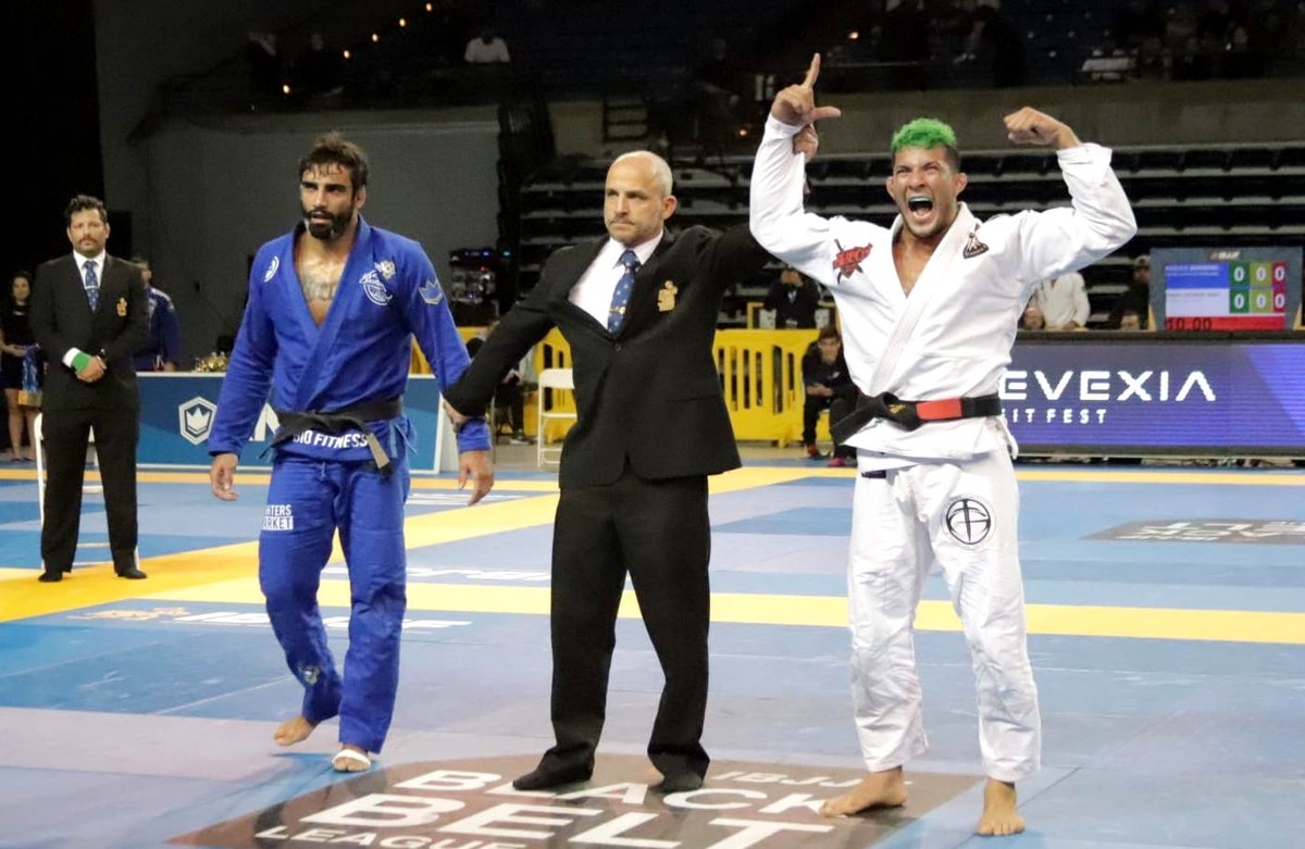 Lucas Daniel Conquista O Bi No Pan Da Ibjjf Ao Derrotar Leandro Lo Na Final Do Absoluto Rr Ge