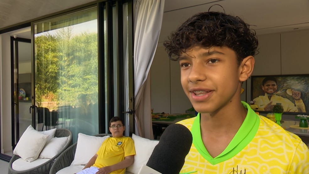 Lucas comemora visibilidade de Douglas Santos