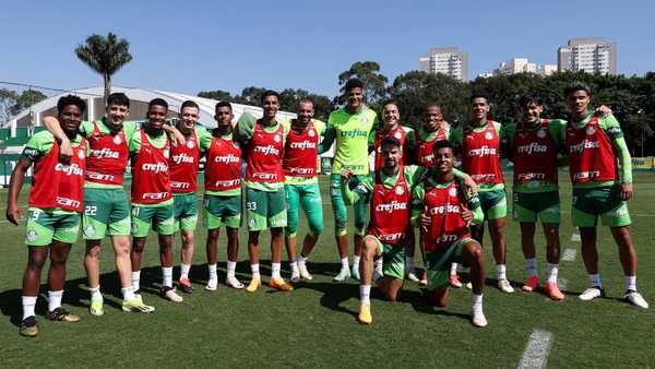 Palmeiras finaliza preparação e tem dúvida no ataque para enfrentar o Flamengo