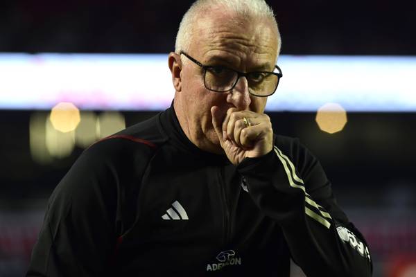 Dorival diz que conta com James Rodríguez no São Paulo para 2024: 