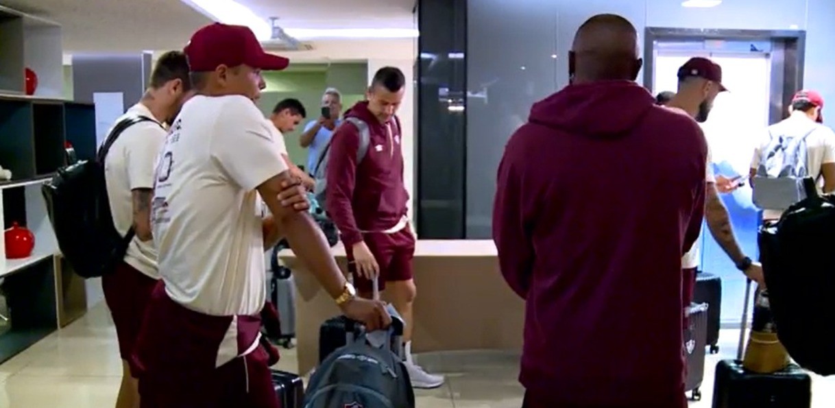 Com Thiago Silva, Fluminense chega a Salvador para enfrentar o Bahia pela Copa do Brasil