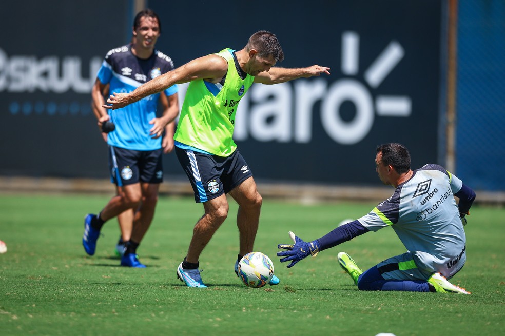Geromel, Kannemann e Marchesín retornam ao time do Grêmio — Foto: Lucas Uebel/Grêmio