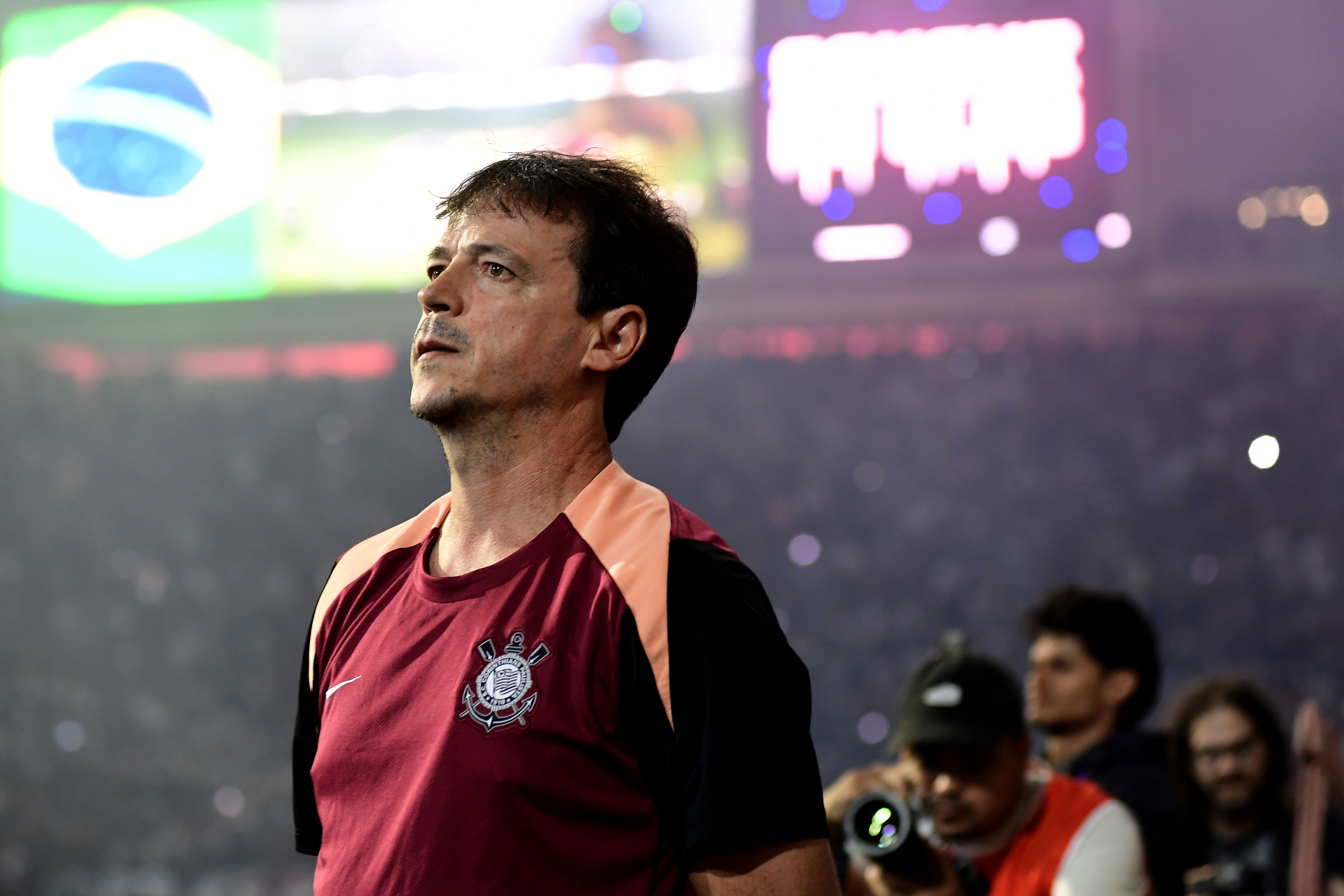 Diniz destaca espírito de luta do Corinthians em Dérbi: 