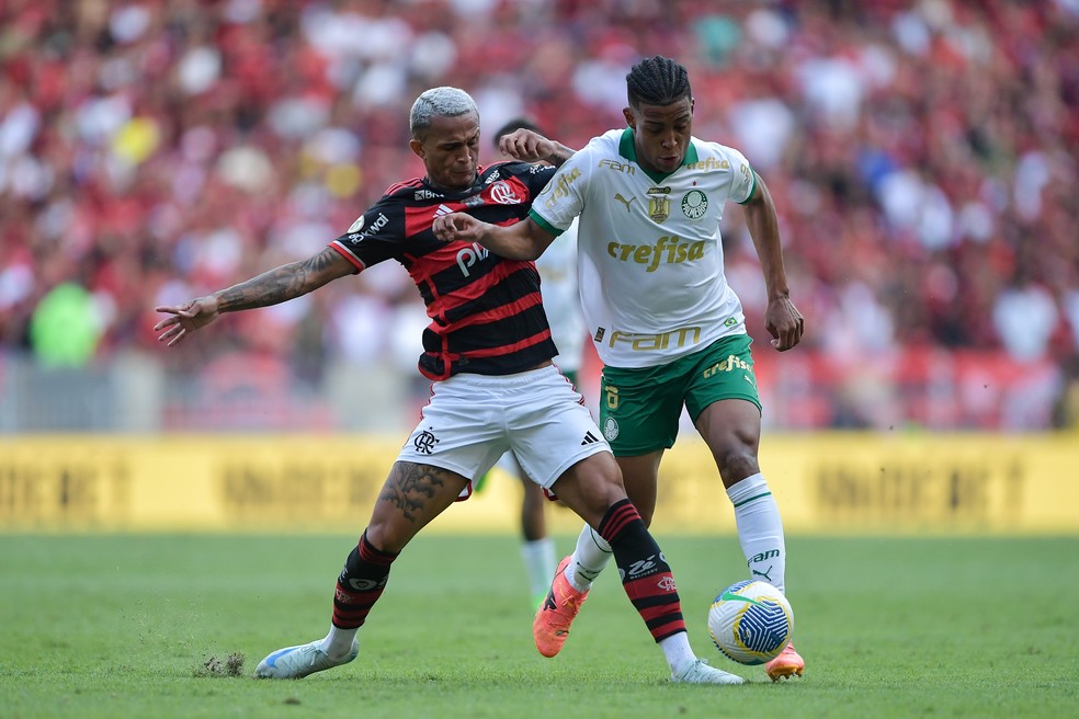 Wesley em Flamengo x Palmeiras — Foto: Thiago Ribeiro/AGIF