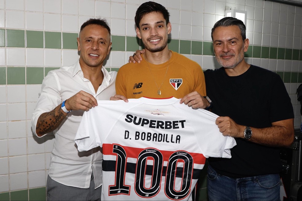 Bobadilla completou 100 jogos pelo São Paulo — Foto: Reprodução/X/São Paulo
