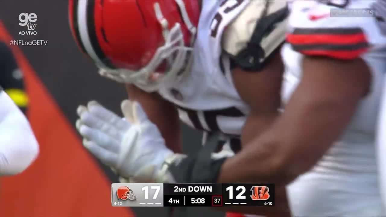 Myles Garrett é eleito melhor jogador de 2026 da NFL pelo ranking dos atletas