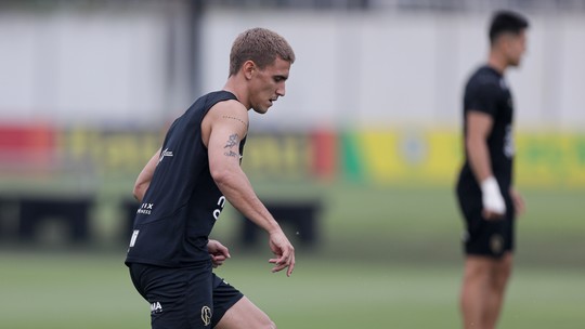 Quatro centroavantes e a busca pelo gol: Ramón ganha opções e acirra disputa no Corinthians 