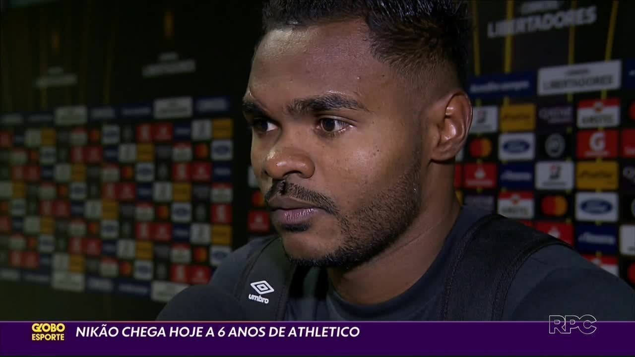 Com 255 jogos e cinco títulos, mas futuro incerto, Nikão completa seis ...