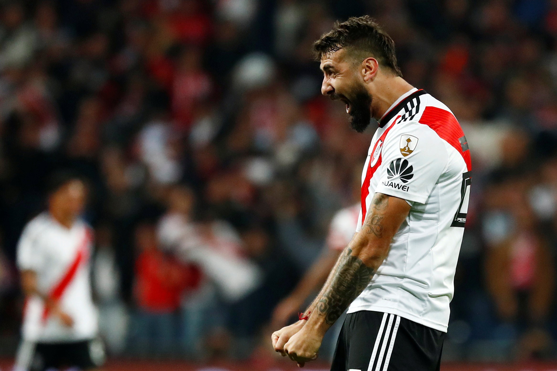 Após três anos e meio, atacante Lucas Pratto rescinde contrato com ...