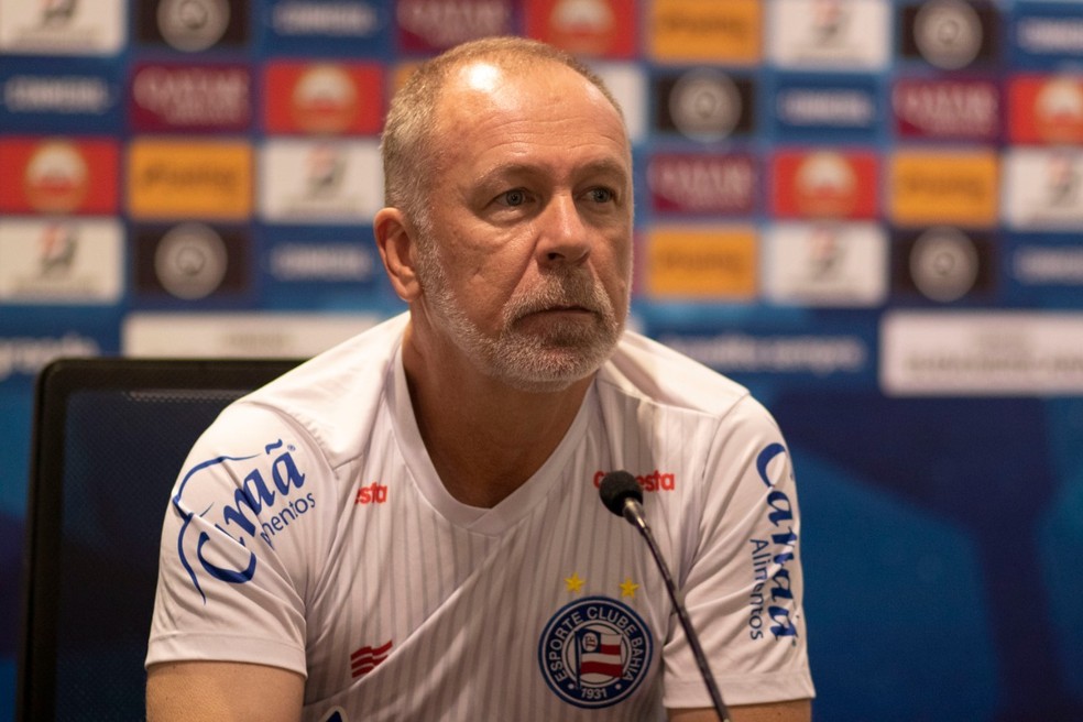 Da frustração para ajustar defesa à "treta" contra o Fla: Mano revê o Bahia  após passagem apagada | bahia | ge