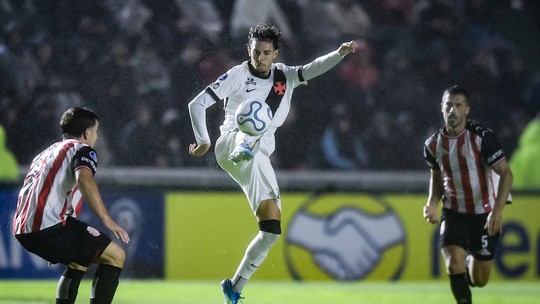 Renato testa opções, mas não define ataque do Vasco