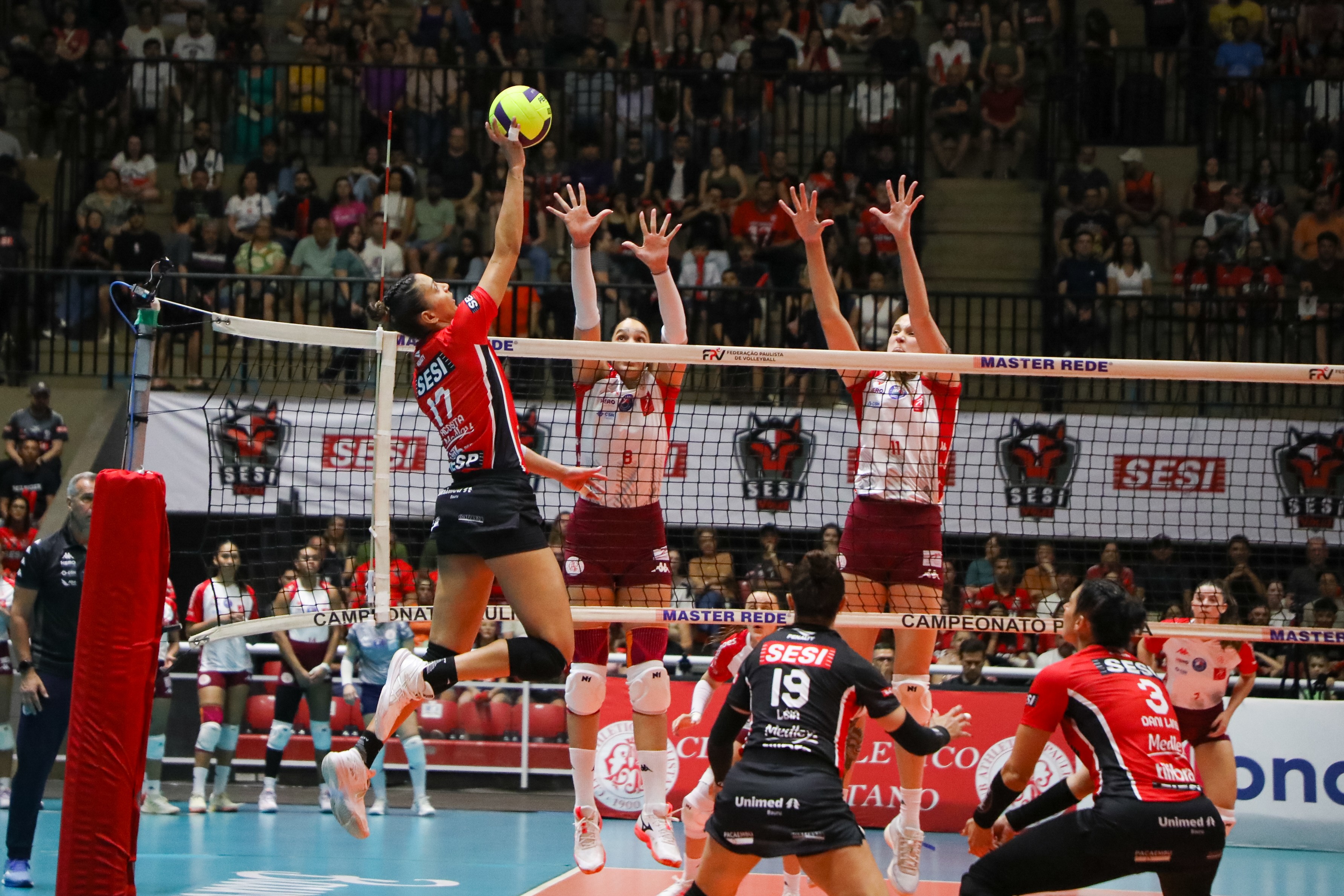 Sesi-Bauru x Paulistano Barueri: horário e onde assistir jogo do Paulista de vôlei feminino