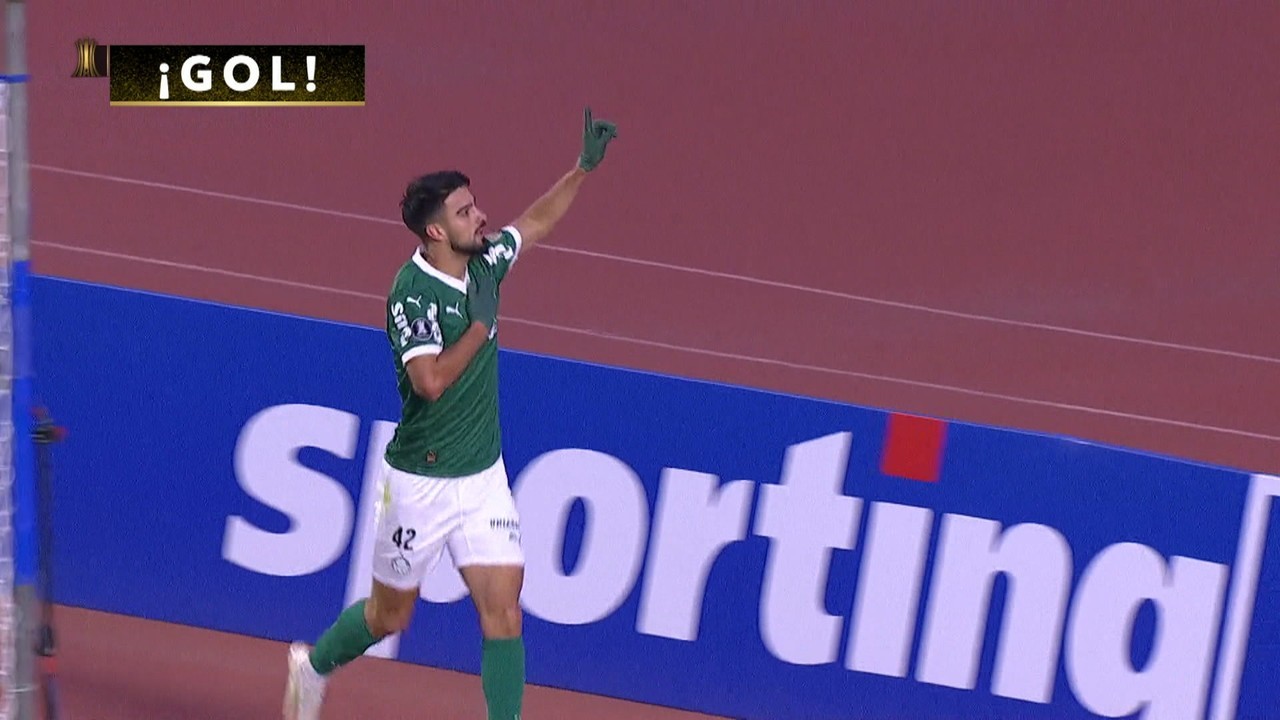 13544942 "Por que estão postando foto do Ronaldo Fenômeno?": Ríos exalta Flaco López em post do Palmeiras | palmeiras