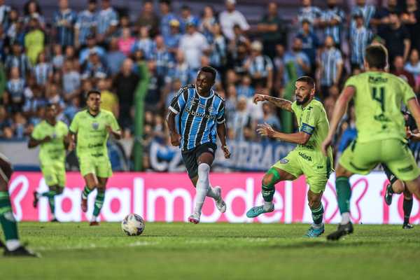 Destaque da atuação do Grêmio: Nathan Fernandes brilha e define vitória; avalie!
