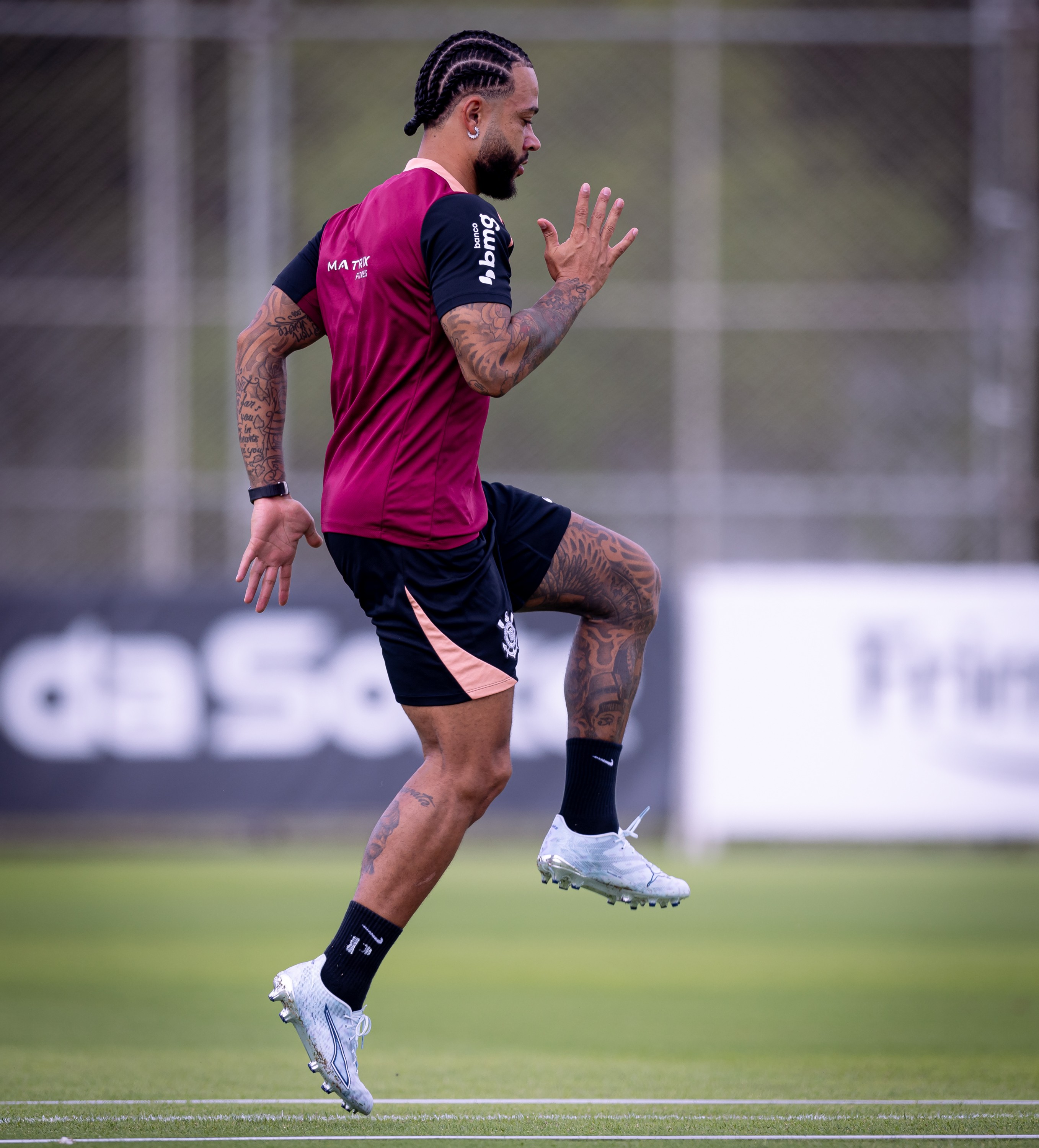 Treino do Corinthians: Memphis inicia transição física | Ge