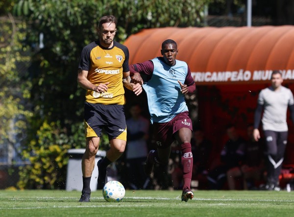 Luciano e Gustavo Santana decidem, e titulares do São Paulo vencem a Ferroviária em ultimo jogo-treino
