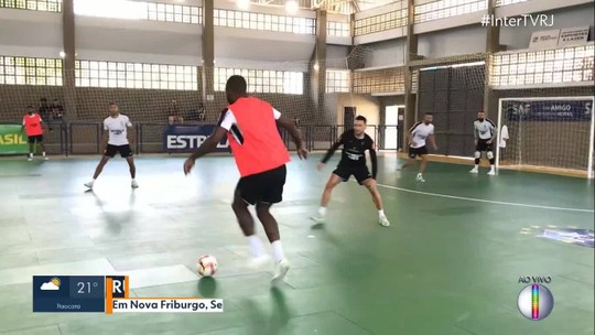 Em Nova Friburgo, Seleção BrasileirapandacasinoFutsal se prepara para a Copa do Mundo no Uzbequistão - Programa: RJ Inter TV 1ª Edição 