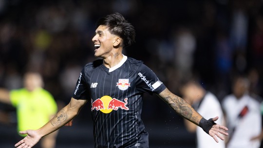 Santos contrata o zagueiro Riccieli e o atacante Laquintana