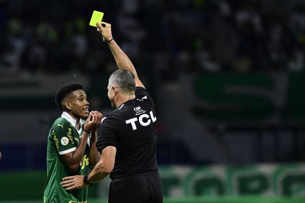 MUITOS DESFALQUES! Palmeiras perde quatro jogadores por suspensão em duelo contra o Bahia