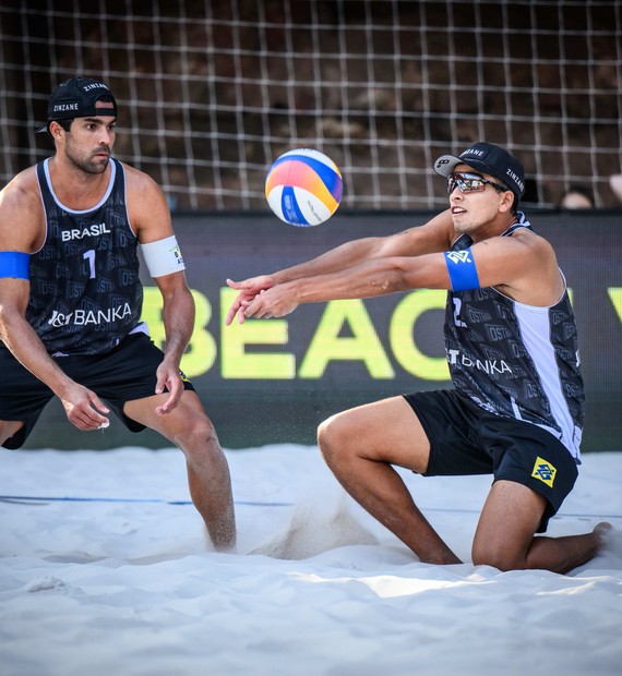 Nova geração do vôlei de praia brasileiro entra em quadra nesta sexta em  Saquarema, vôlei de praia