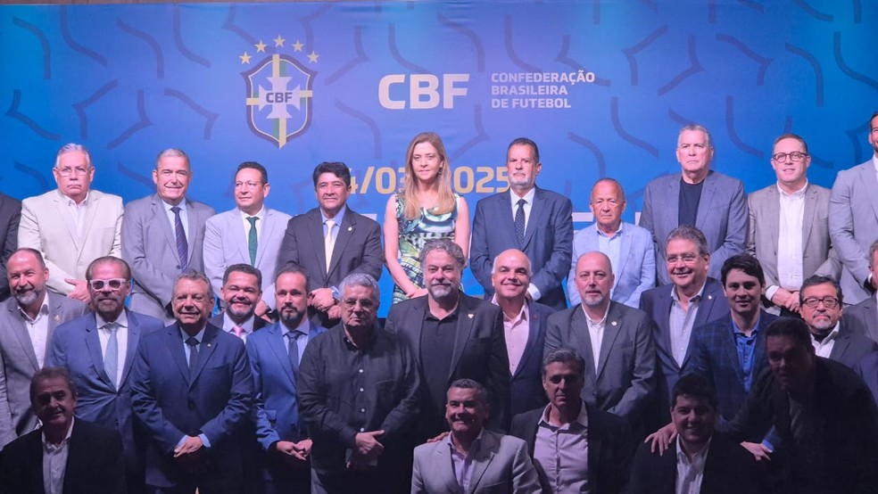 Ednaldo e dirigentes em eleição da CBF: assembleia geral extraordinária anulou pleito realizado em 24 de março de 2025 — Foto: Ronald Lincoln/ge