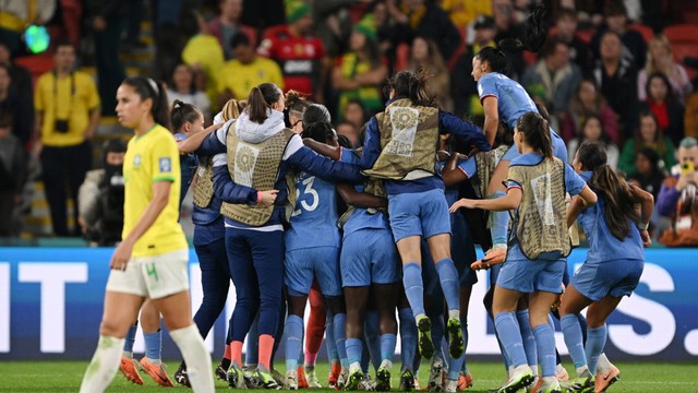 ge on X: TEMPO REAL: Acompanhe Brasil x Espanha pelo Mundial feminino de  futebol   / X