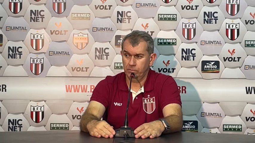 Botafogo-SP cancela coletiva de Tencati após derrota para Náutico