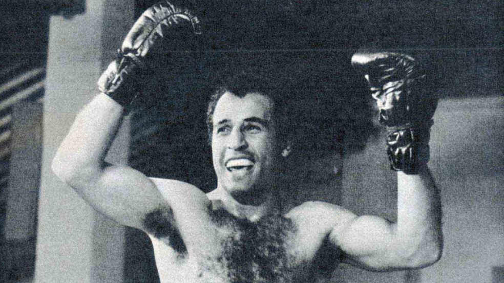 Miguel de Oliveira somou 45 vitórias em sua carreira no boxe — Foto: Reprodução / site oficial