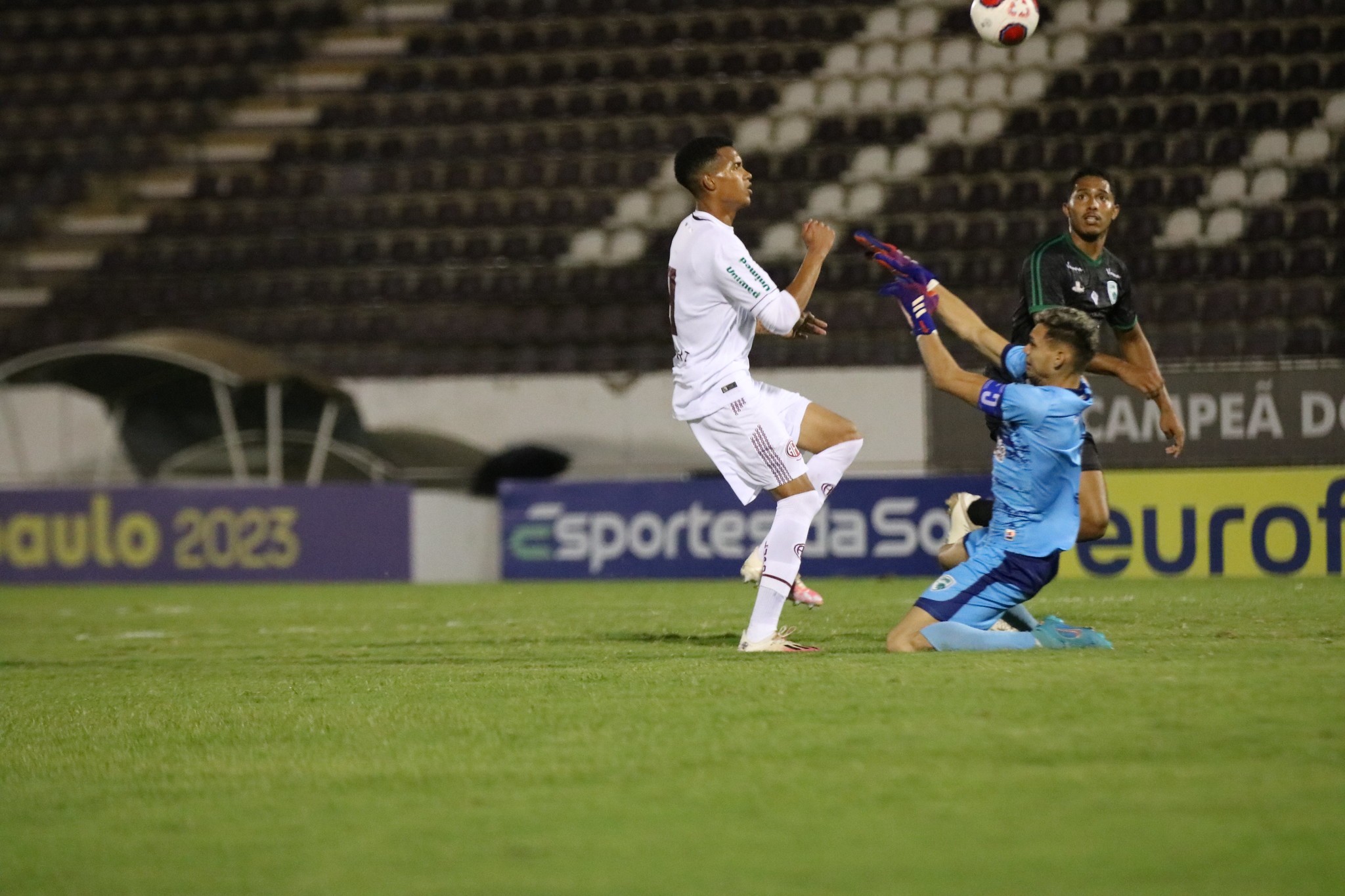 Isaac tem corte no joelho e desfalca Fluminense na segunda fase da Copinha, fluminense