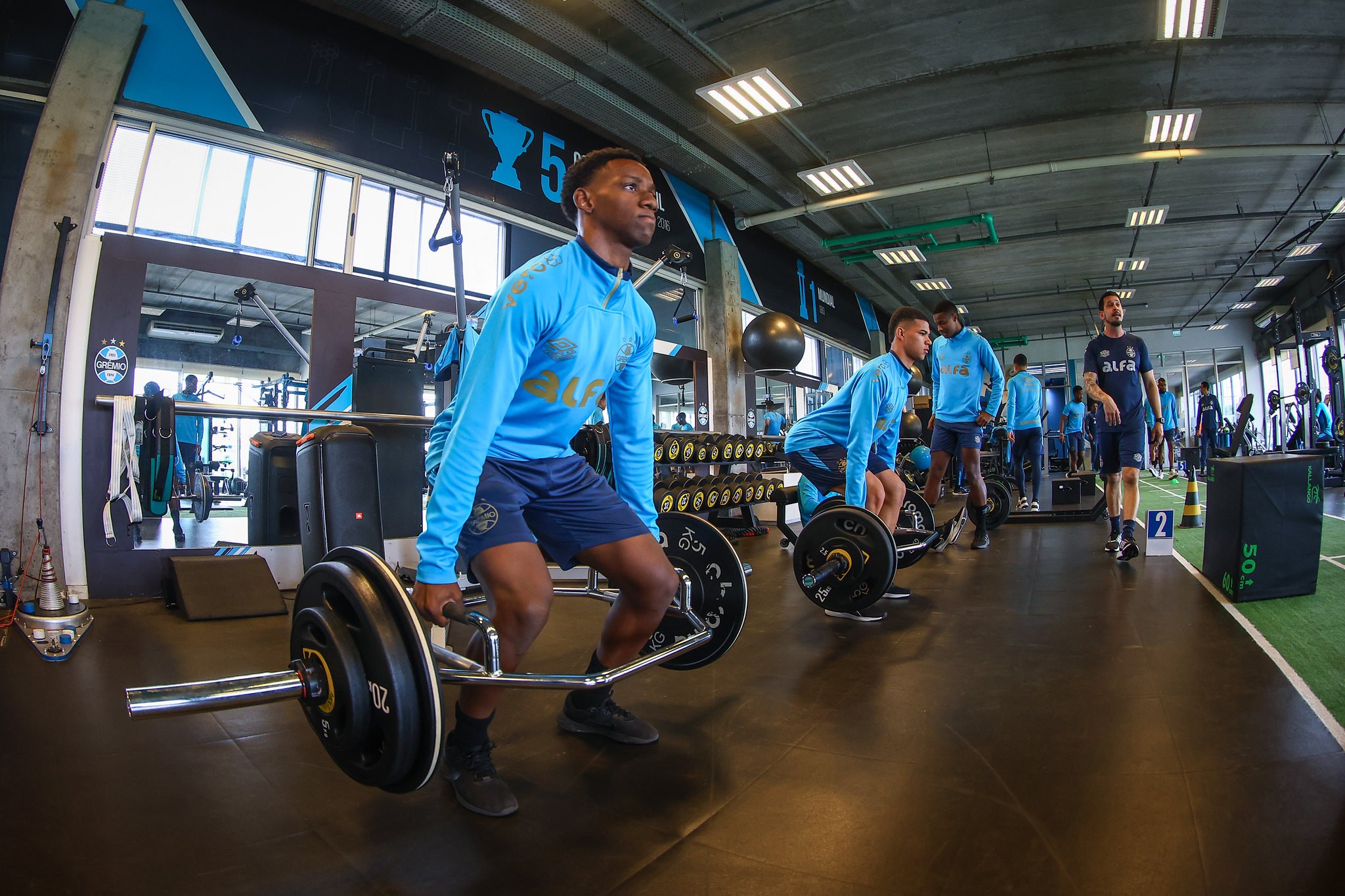 Grêmio define posição sobre proposta do Shakhtar por Gabriel Mec