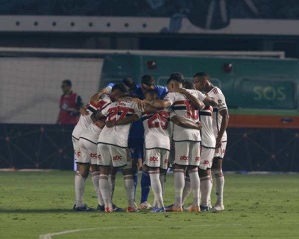 Caio Paulista recebe terceiro amarelo e desfalca São Paulo contra o Grêmio
