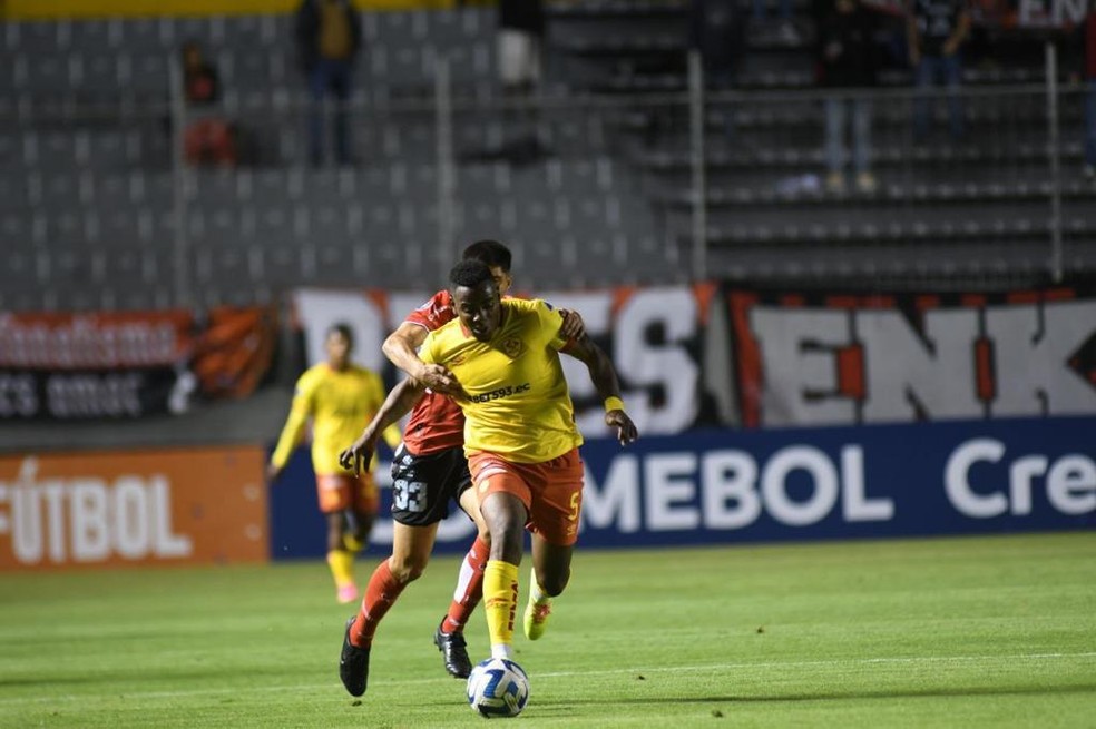 Aucas e &Ntilde;ublense se enfrentam pela Libertadores &mdash; Foto: Reprodu&ccedil;&atilde;o Aucas