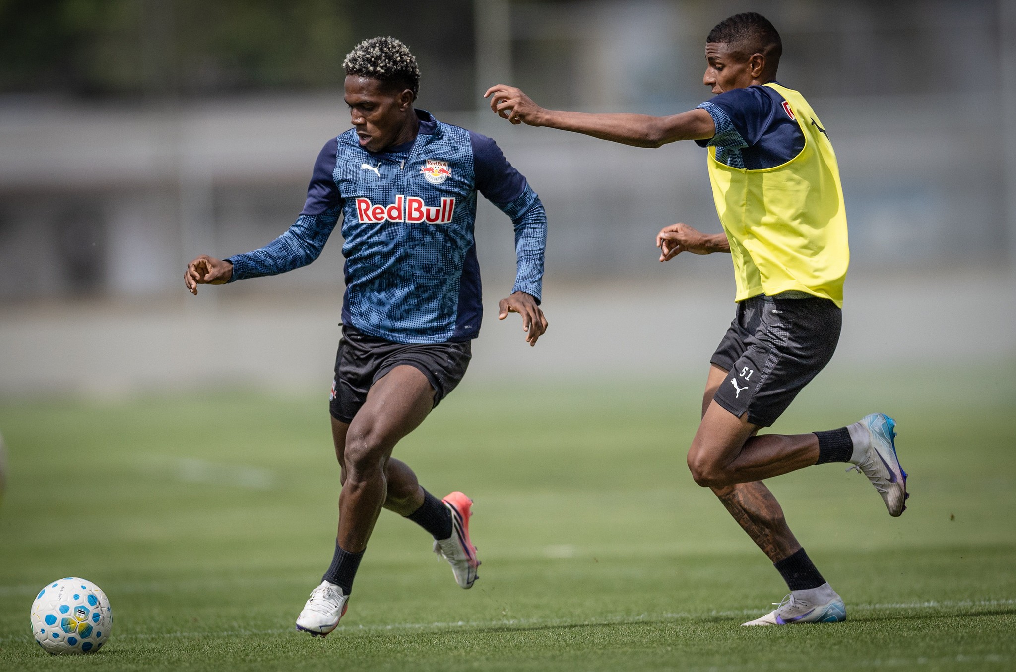 Bragantino realiza treino técnico em preparação para enfrentar o Bahia