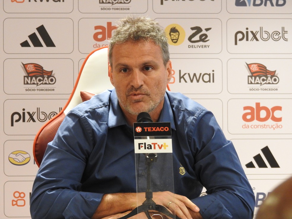 Bruno Spindel em coletiva no Flamengo