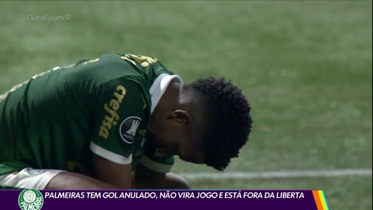 Palmeiras tem gol anulado, não vira jogo e está fora da Libertadores