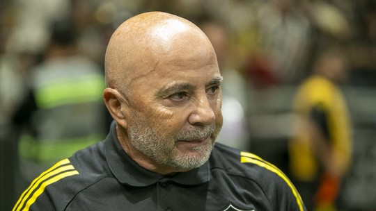 A dois pontos do Z-4, Atlético-MG tem 10 jogos para se salvar na Série A em meio à semi da Sula