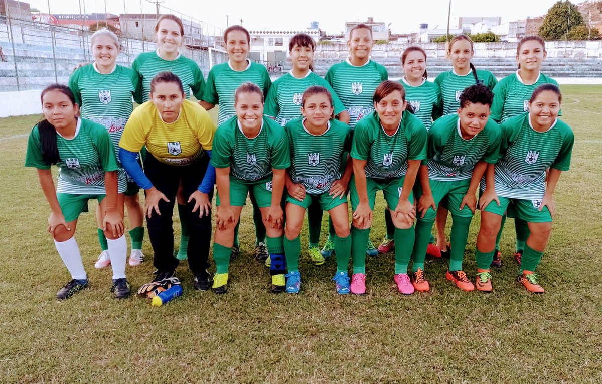 Jornal O Victoriano de Avaré - Escolinha de Futsal Feminino retorna após 2  anos