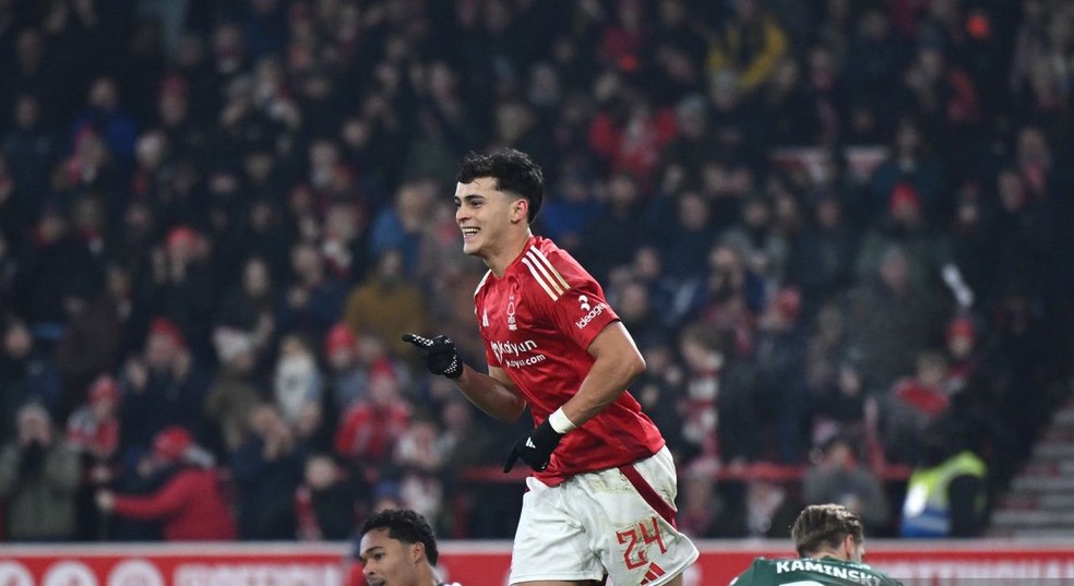PODE VIR? Palmeiras insiste na contratação de Ramón Sosa apesar de recusa do Nottingham Forest
